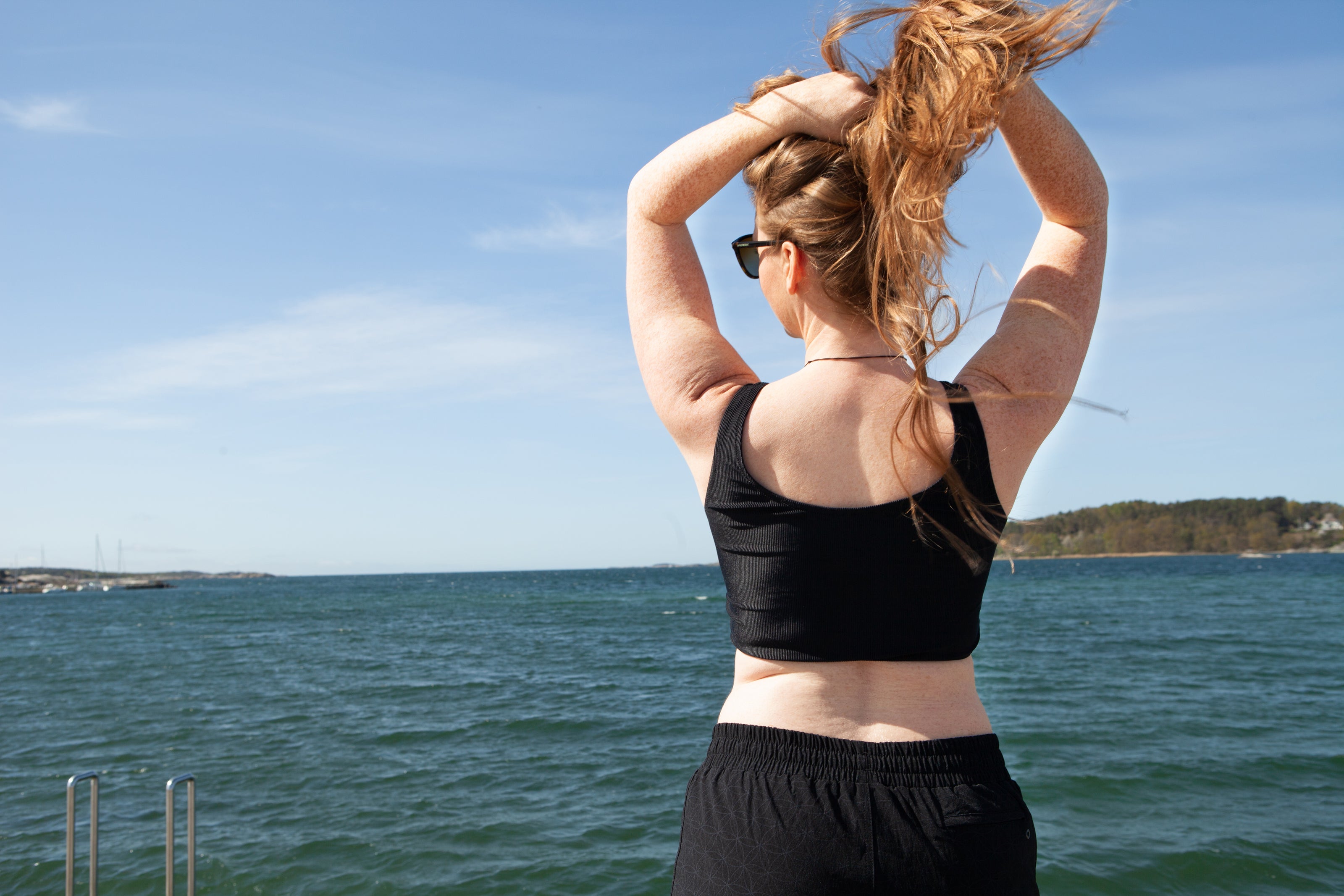 ”Men, det är ju inte en bra idé, då får ju jag mindre att kolla på på stranden”