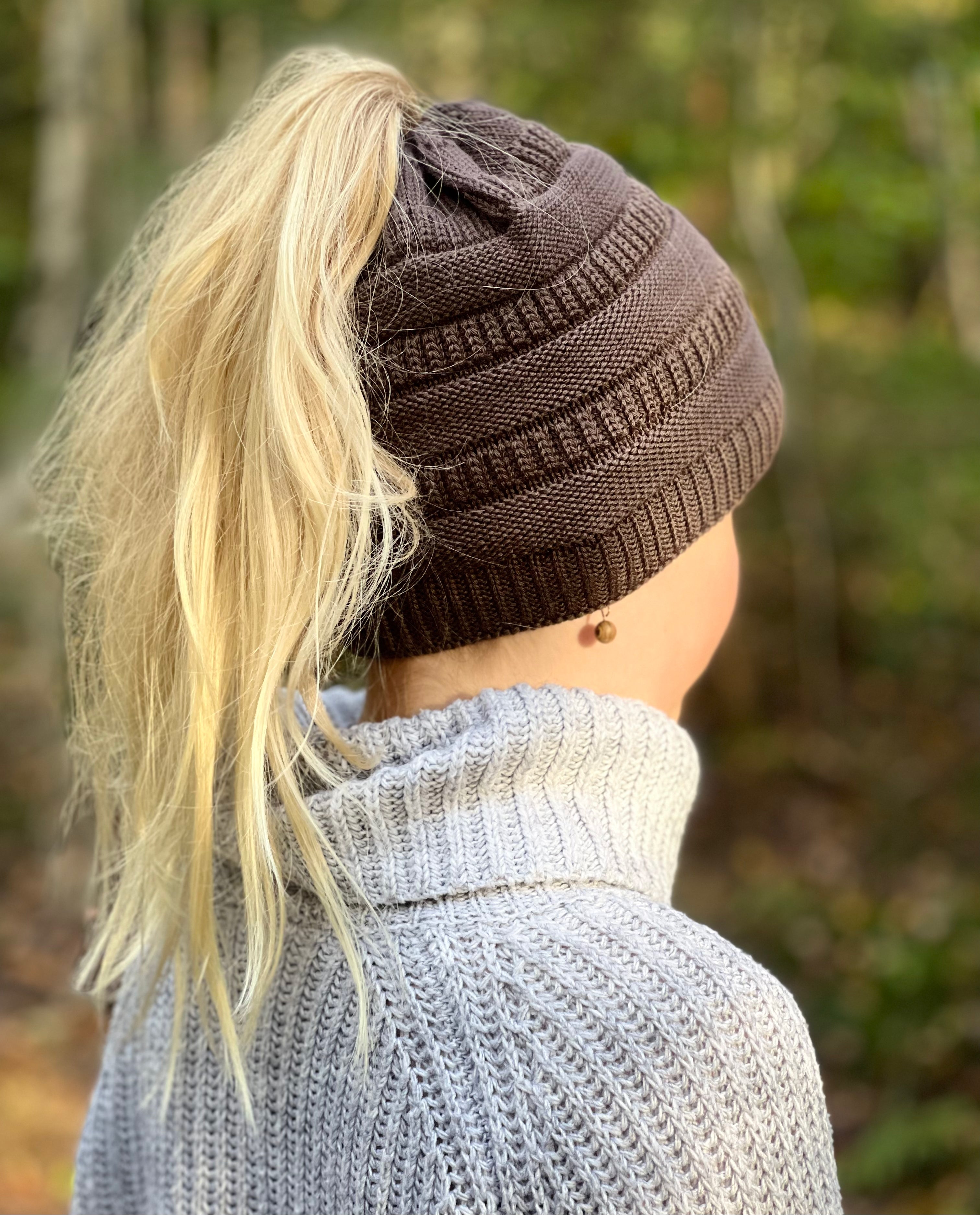 Beanie Hairdue Back Moonrise of Sweden 